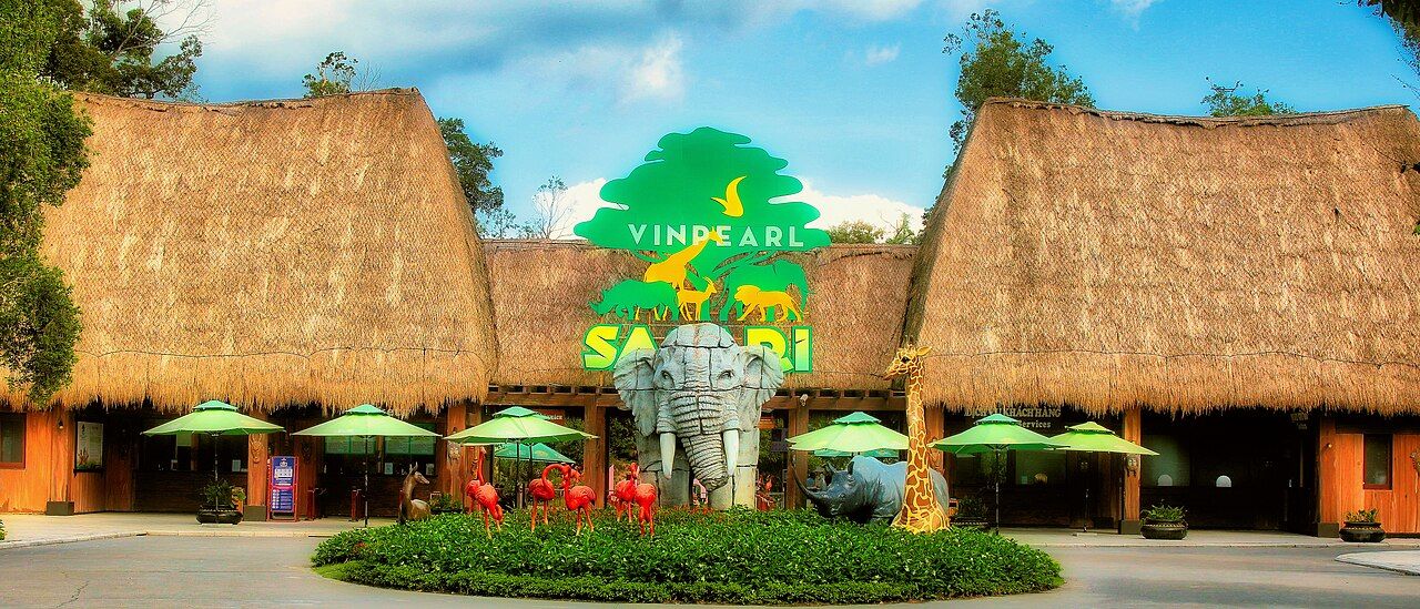 Вход в парк Vinpearl Safari на Фукуоке